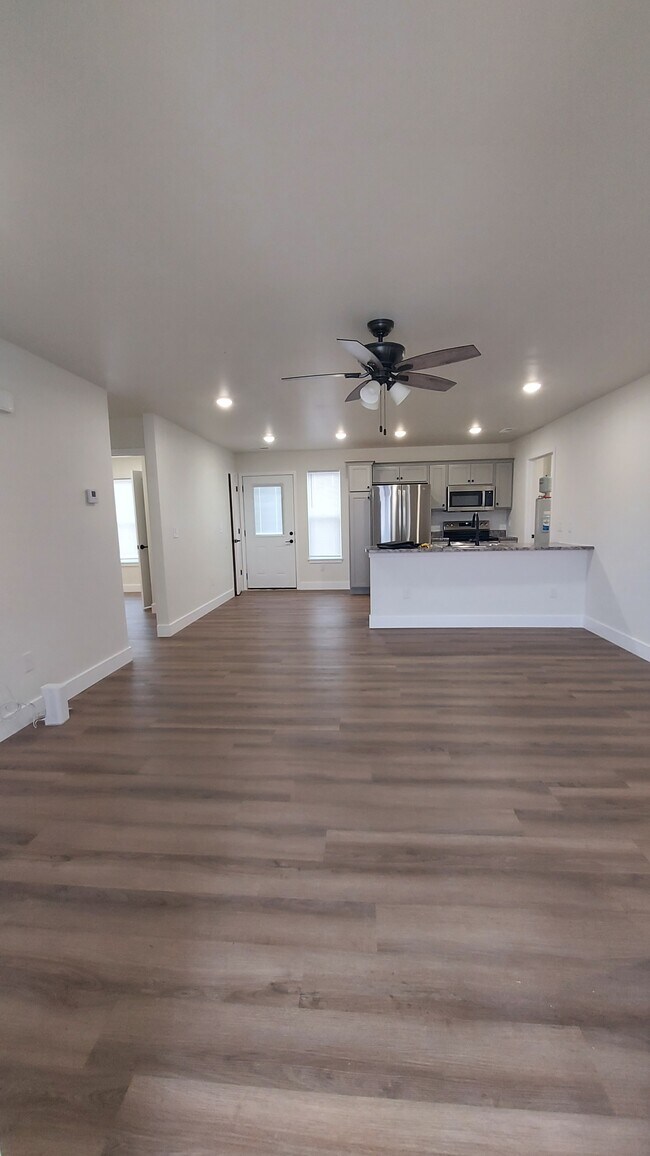 1708 Prey Ct in Moberly, MO - Building Photo - Building Photo