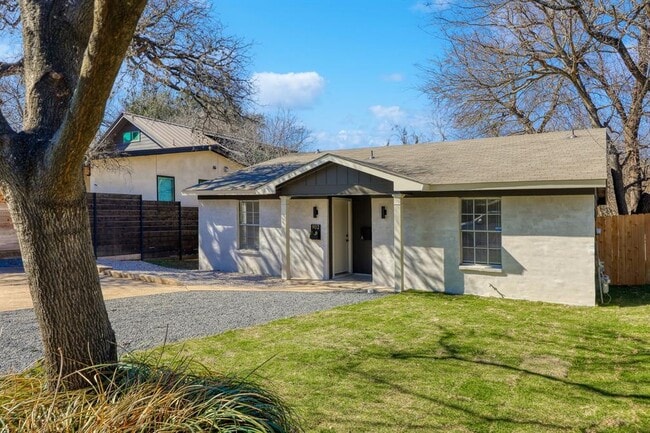 902 Jessie St in Austin, TX - Building Photo - Building Photo