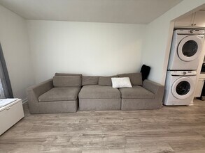 2416 Meharry Blvd, Unit 2 in Nashville, TN - Foto de edificio - Building Photo