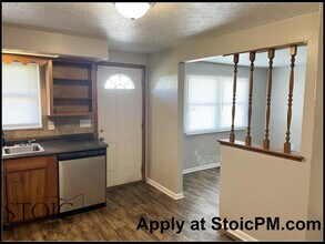 5270 Carbondale Dr in Columbus, OH - Building Photo - Building Photo