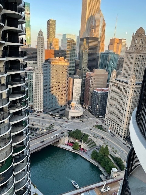 300 N State St in Chicago, IL - Foto de edificio - Building Photo