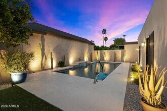 7922 E Crestwood Way in Scottsdale, AZ - Building Photo - Building Photo