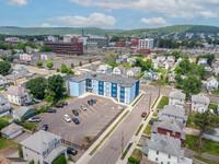 Grand Monarch- Utilities Included in Johnson City, NY - Foto de edificio - Building Photo