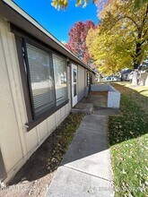1706 London Cir in Sparks, NV - Building Photo - Building Photo