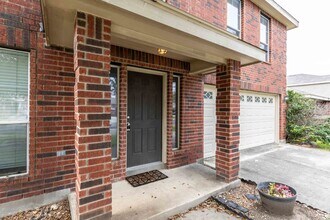 9034 Barkwood in Universal City, TX - Building Photo - Building Photo