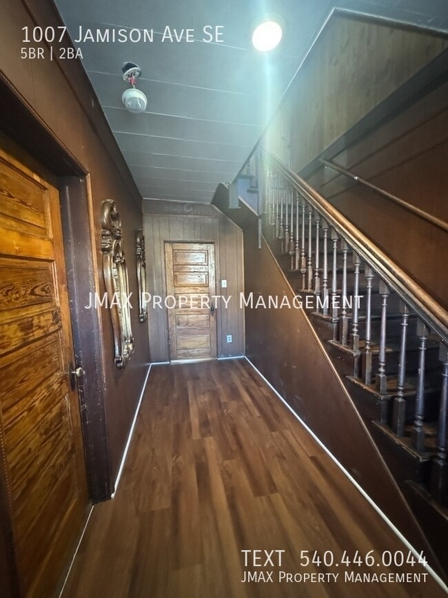 1007 Jamison Ave SE in Roanoke, VA - Building Photo - Building Photo