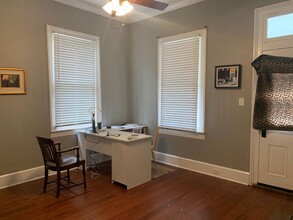 1057 Selma St in Mobile, AL - Foto de edificio - Building Photo