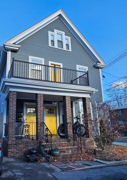 1 Laurel St in Arlington, MA - Building Photo