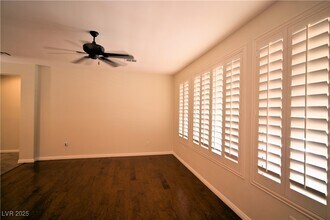 10597 Sopra Ct in Las Vegas, NV - Building Photo - Building Photo