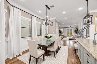 5907 Kiam St in Houston, TX - Building Photo - Building Photo