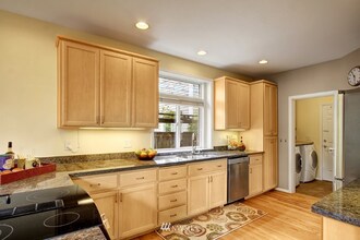 4220 252nd Ave SE in Issaquah, WA - Building Photo - Building Photo