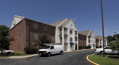 Planters Run Apartments (55+ Active Adult) in Dover, DE - Building Photo - Building Photo