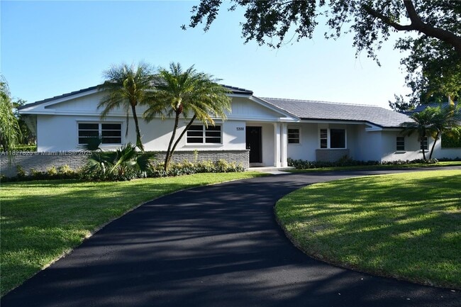 7200 SW 132nd St in Miami, FL - Building Photo - Building Photo