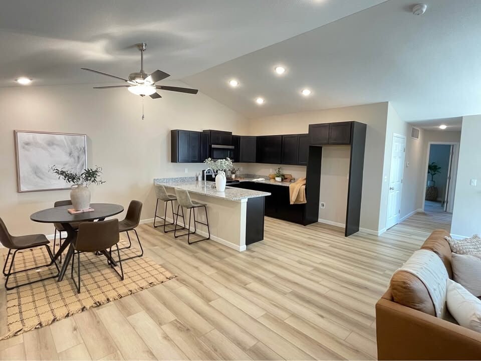 9197-9199 E Chris St in Bel Aire, KS - Building Photo