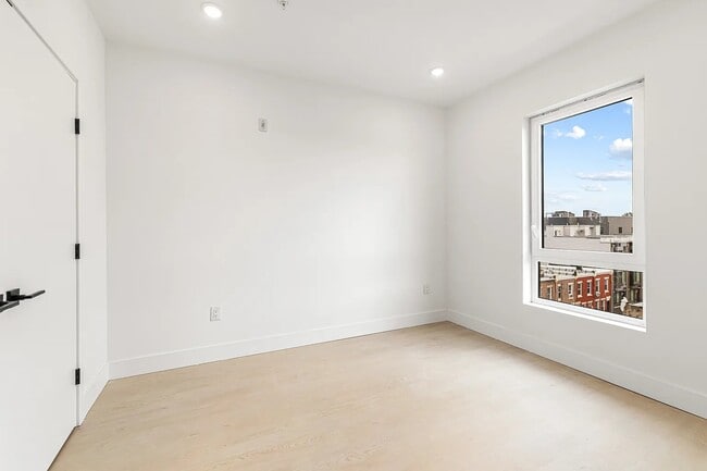 2139 N 10th St, Unit A01 in Philadelphia, PA - Foto de edificio - Building Photo