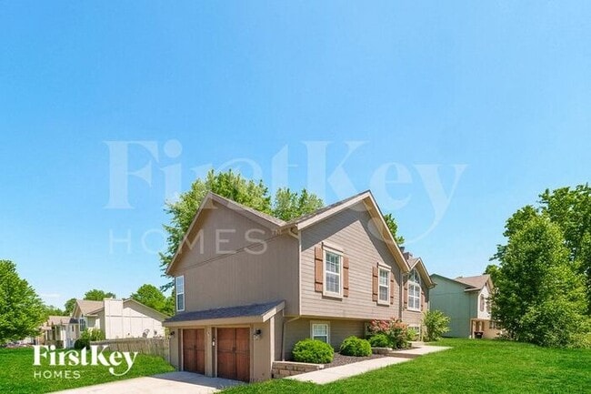 1306 Park Dr in Greenwood, MO - Building Photo - Building Photo