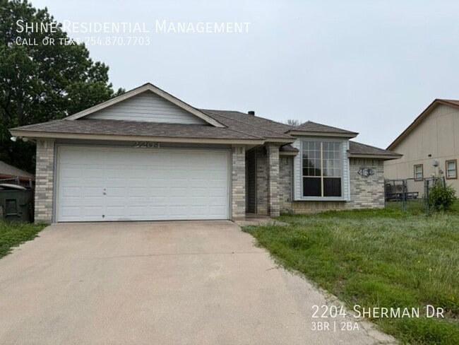 property at 2204 Sherman Dr