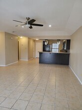 2401 S Jackson Rd in Pharr, TX - Foto de edificio - Building Photo