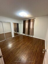 16 Eldon Crt in Brampton, ON - Building Photo - Building Photo