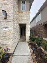 28922 Hauter Wy in Fulshear, TX - Foto de edificio - Building Photo