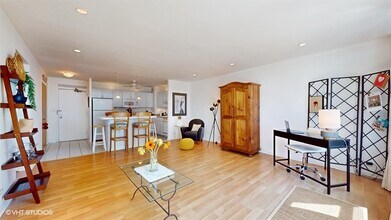 3600 N Lake Shore Dr in Chicago, IL - Building Photo - Building Photo