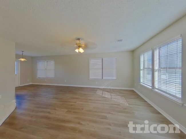 815 Wyndham Pl in Arlington, TX - Building Photo - Building Photo