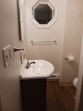 1458 State St, Unit First Floor Front in Schenectady, NY - Foto de edificio - Building Photo