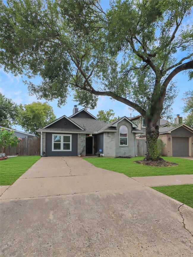 5622 Lycomb Dr in Houston, TX - Building Photo - Building Photo