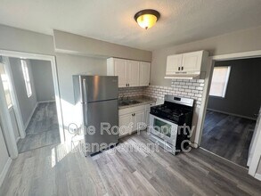 923 Newton Ave in Kansas City, MO - Building Photo - Building Photo