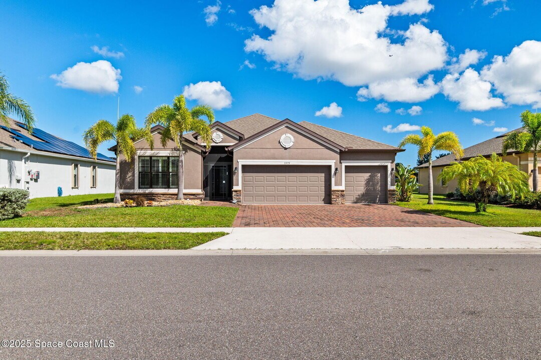3575 Salt Marsh Cir in West Melbourne, FL - Building Photo