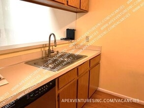 407 English Ivy Dr in Nashville, TN - Building Photo - Building Photo