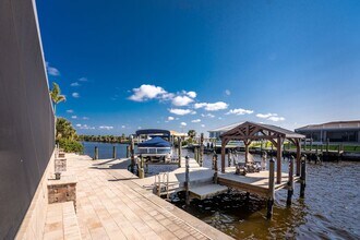 4128 NW 36th Ln in Cape Coral, FL - Building Photo - Building Photo