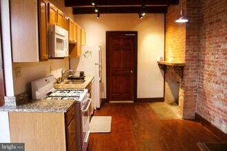 209 W Chestnut St in West Chester, PA - Building Photo - Building Photo