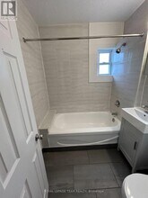 883 Somerset St W in Ottawa, ON - Building Photo - Building Photo