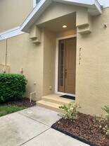 7131 Harmony Square Dr in Harmony, FL - Building Photo