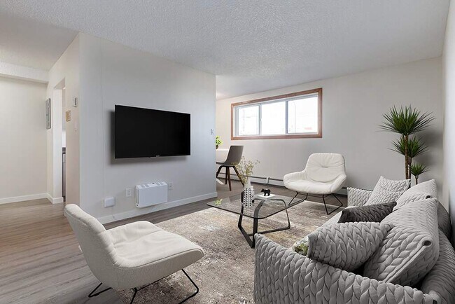 Crestview Manor in Swift Current, SK - Building Photo - Building Photo