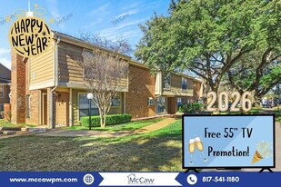 2101 Park Willow Ln in Arlington, TX - Building Photo