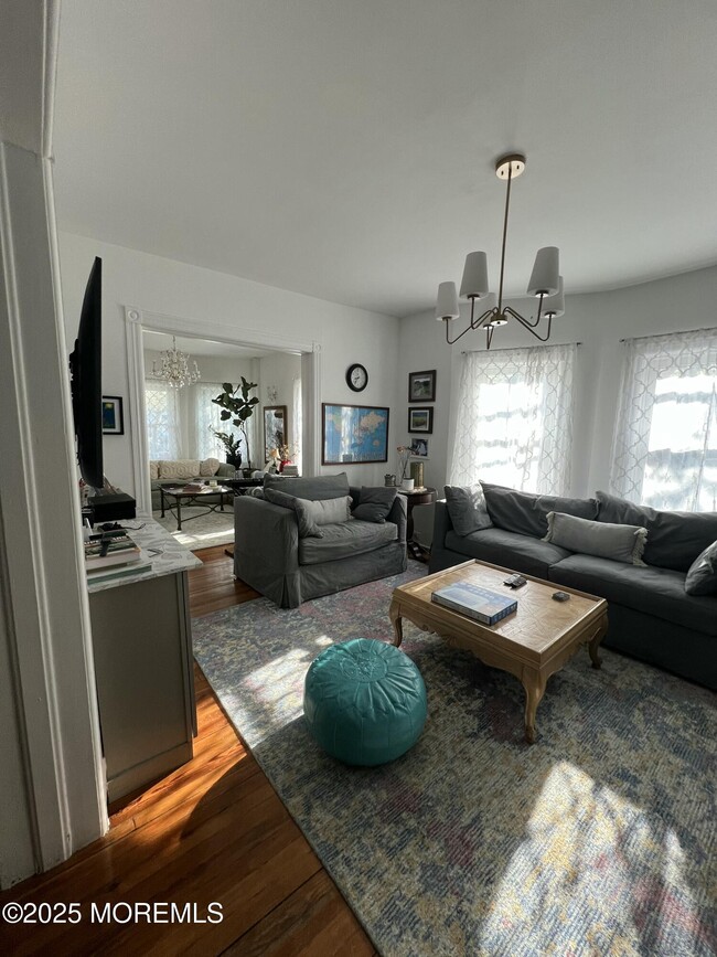 92 Embury Ave in Ocean Grove, NJ - Building Photo - Building Photo