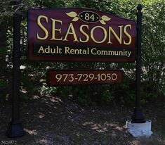 84 S Sparta Ave in Sparta, NJ - Building Photo