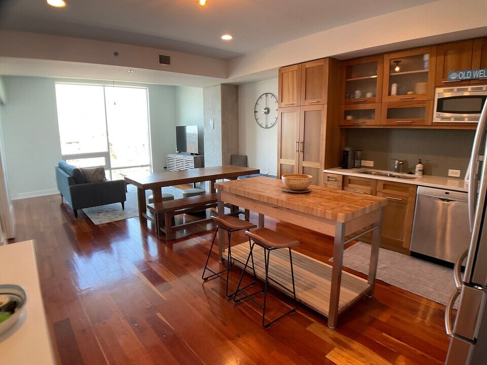 601 W Rosemary St in Chapel Hill, NC - Building Photo