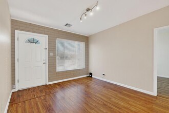 1237 Pitt St NE in Albuquerque, NM - Building Photo - Building Photo