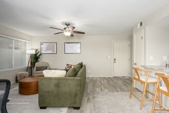 4850 E Desert Cove Ave in Scottsdale, AZ - Building Photo - Building Photo