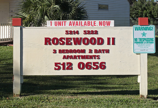 Rosewood II in West Palm Beach, FL - Foto de edificio - Building Photo