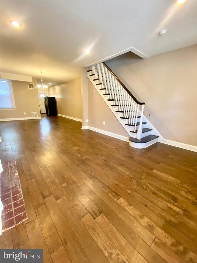 514 Radnor Ave photo'