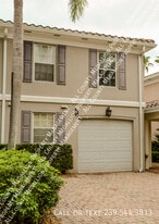 5823 Cove Cir in Naples, FL - Building Photo