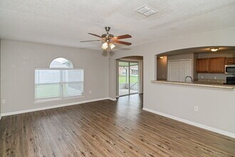 4459 Marsh Hawk Dr S in Jacksonville, FL - Building Photo - Building Photo