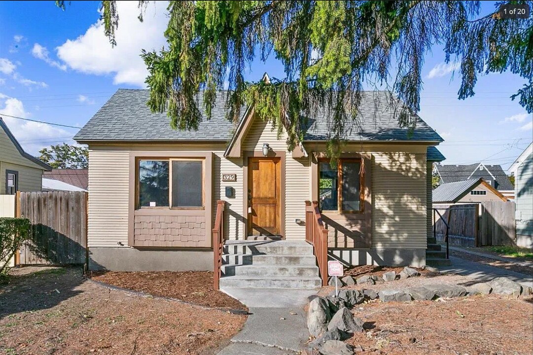 329 E Princeton Ave in Spokane, WA - Building Photo