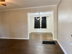 1910 Wildwood Dr in Decatur, GA - Building Photo - Building Photo