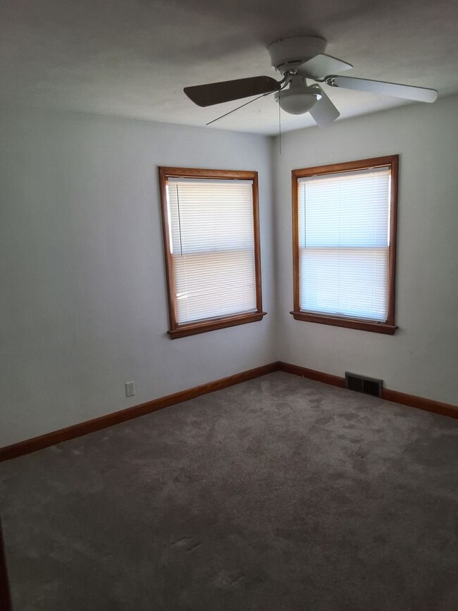 4221 N Galena Rd in Peoria, IL - Building Photo - Building Photo