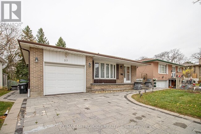 37 Albacore Crescent in Toronto, ON - Building Photo - Building Photo